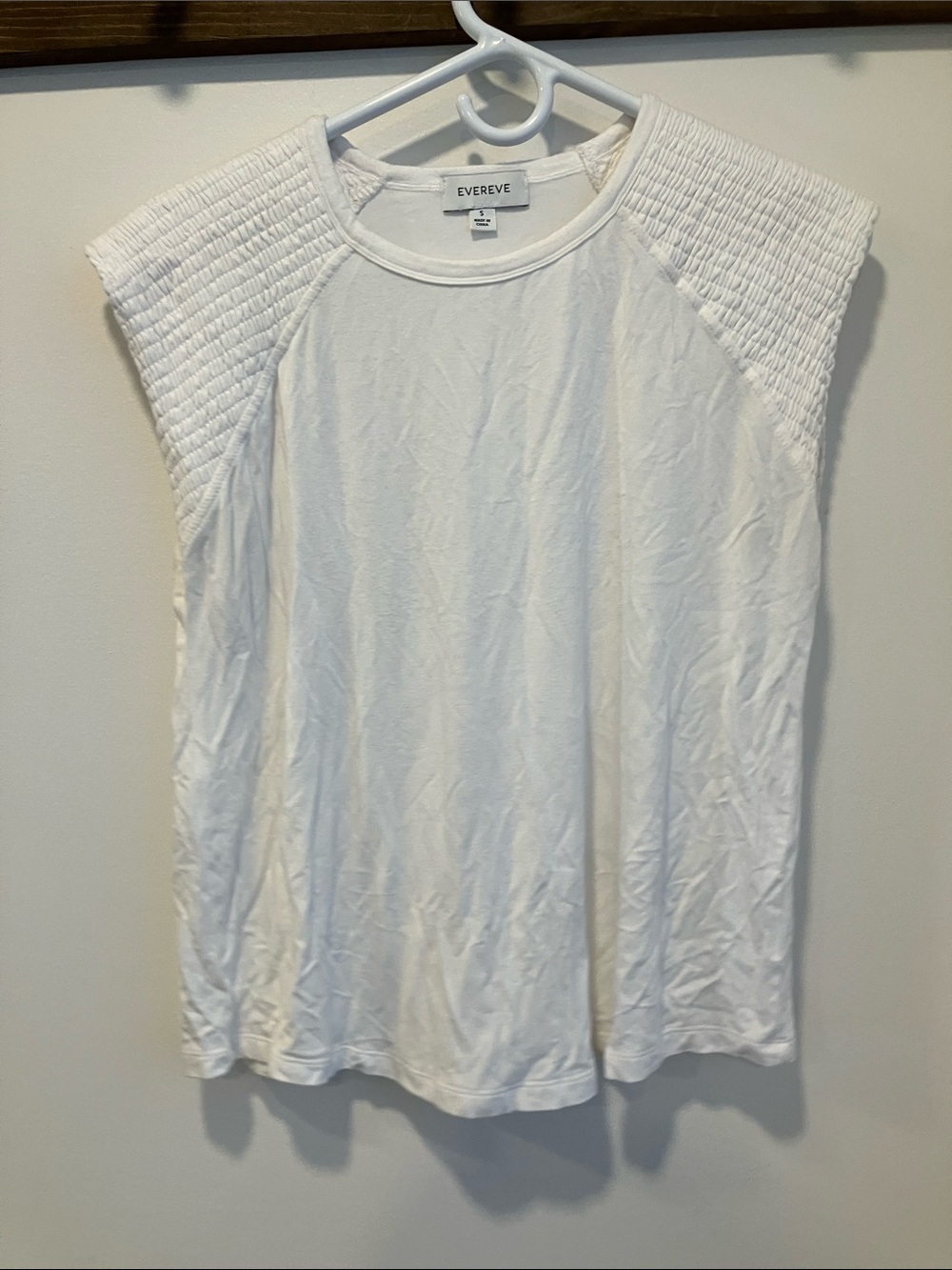 Evereve White Quilted Shoulder Tank Top - Picture 1 of 3